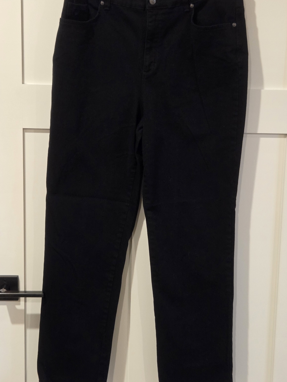Classic Black Gloria Vanderbilt Straight Leg Amanda Jeans